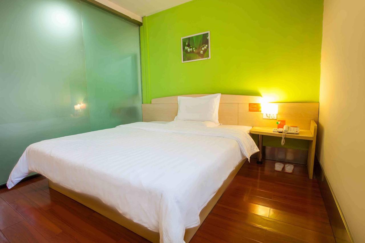 7Days Inn West Liaoyang Road Carrefour Qingdao Exterior photo